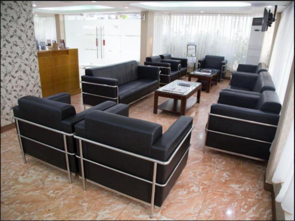 Hotel Bahosi Yangon Exteriör bild